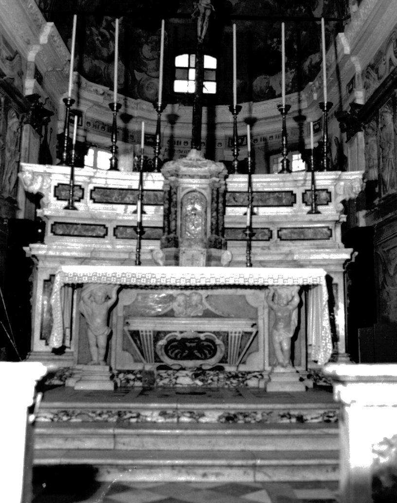 altare maggiore, opera isolata - bottega carrarese (sec. XVII)