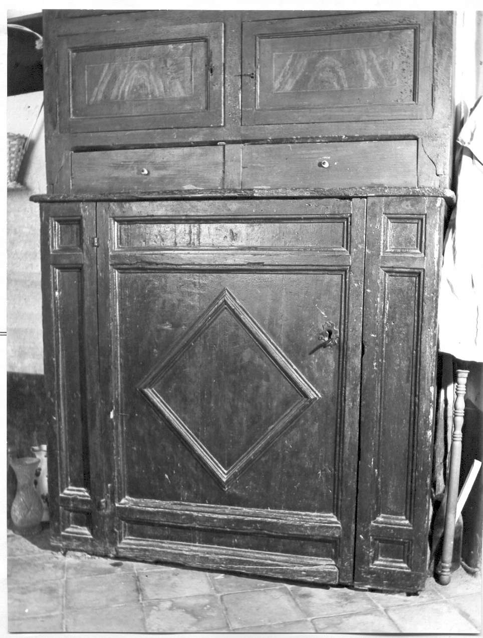 credenza, coppia - PRODUZIONE LIGURE (sec. XVII)