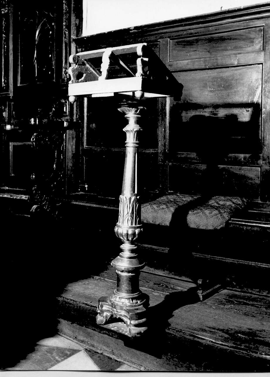 leggio a piede, opera isolata - ambito italiano (sec. XIX)