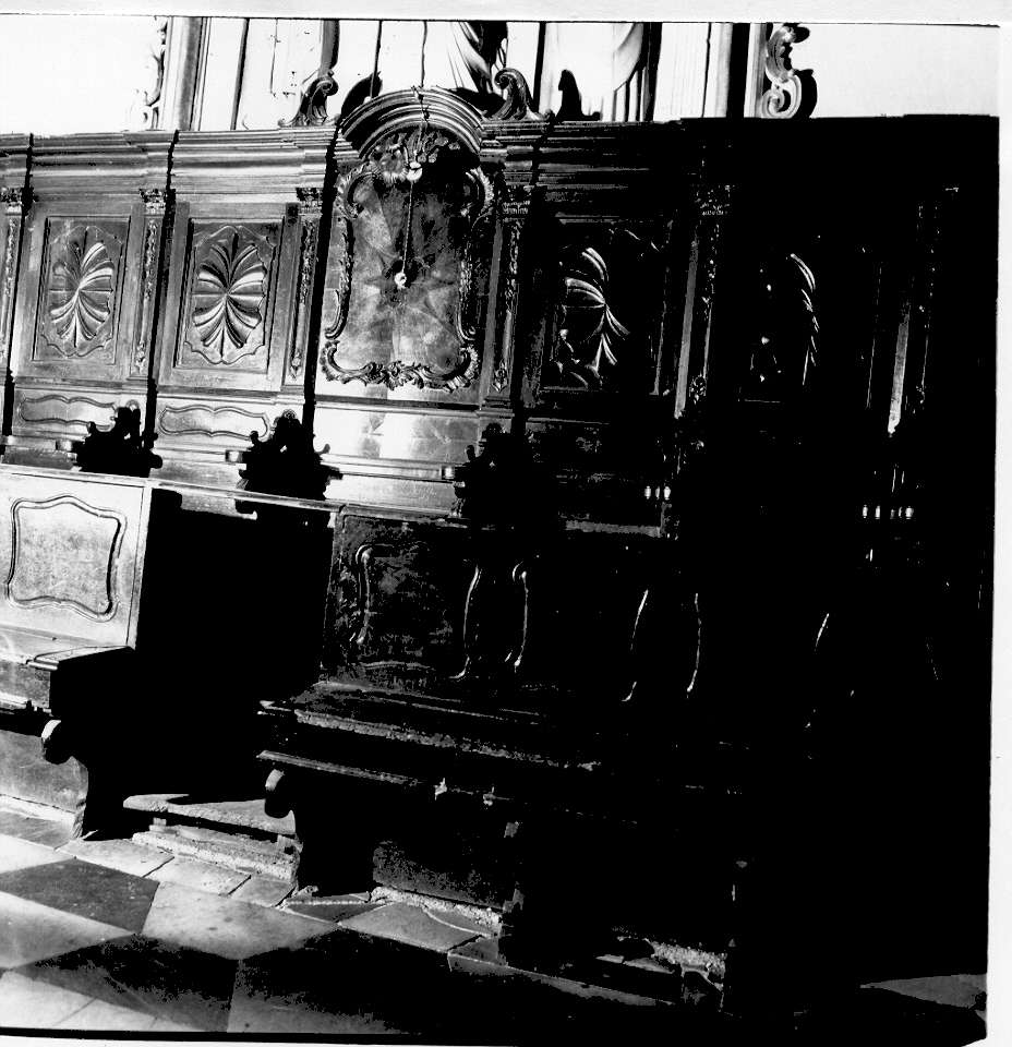 stalli del coro, insieme - PRODUZIONE GENOVESE (metà sec. XVIII)