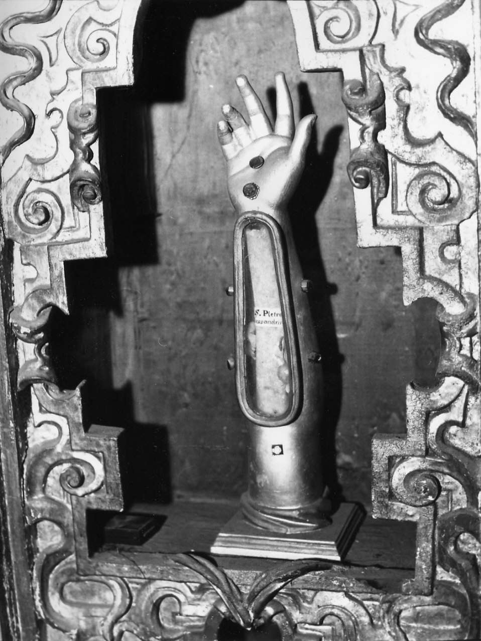 reliquiario antropomorfo - a braccio, opera isolata - bottega ligure (fine/inizio secc. XVII/ XVIII)