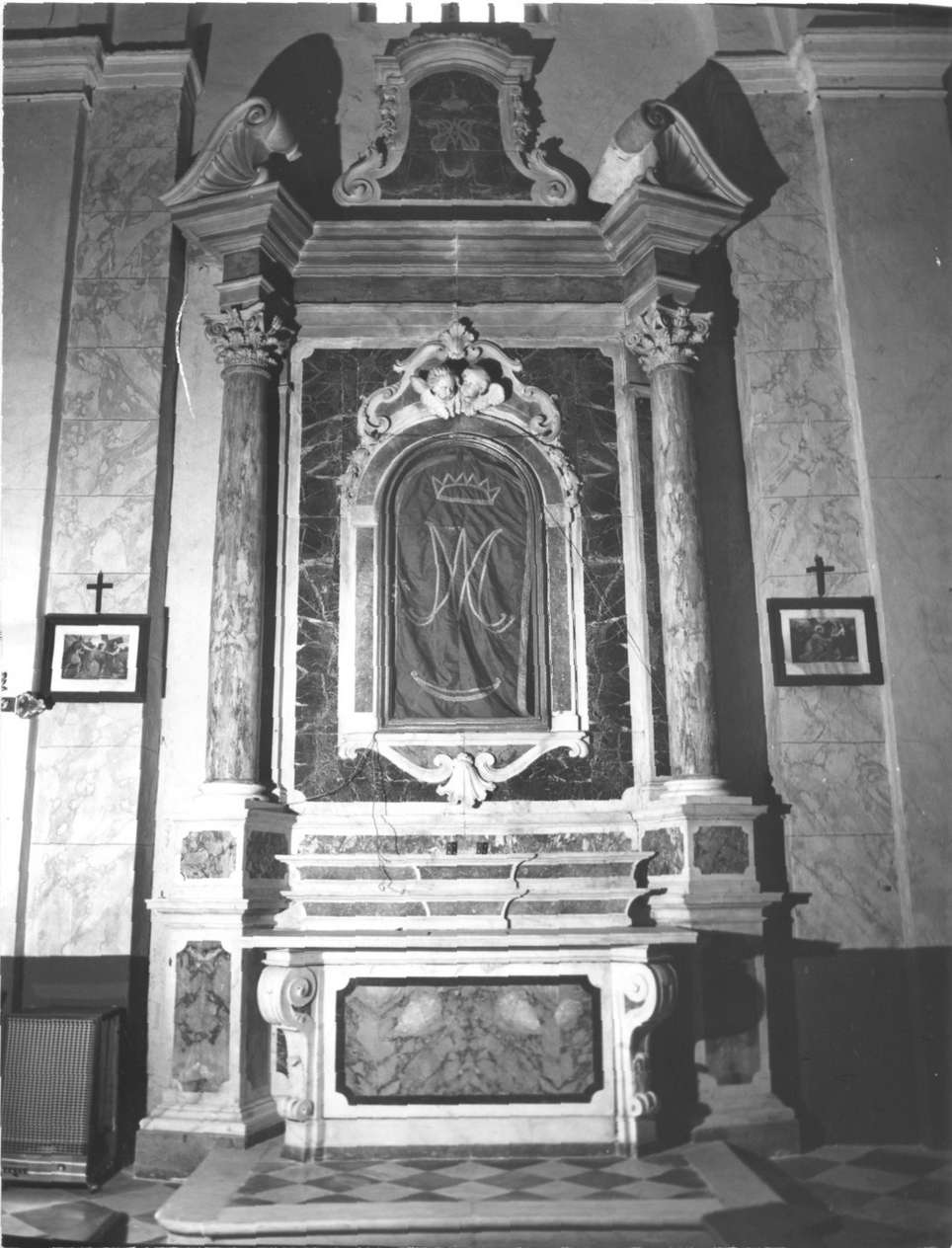 motivi decorativi a volute (altare - a edicola, insieme) - manifattura ligure (sec. XVIII)