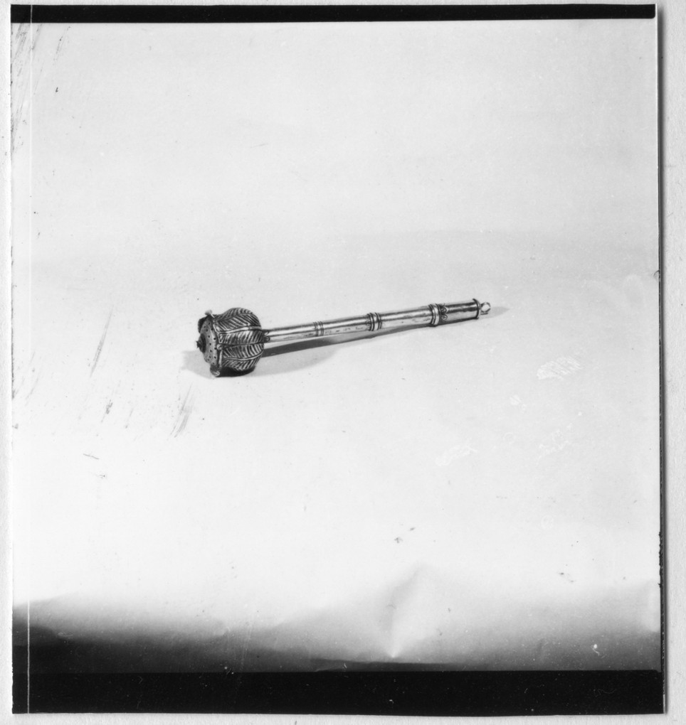 motivi decorativi vegetali (aspersorio) - bottega italiana (sec. XVIII)