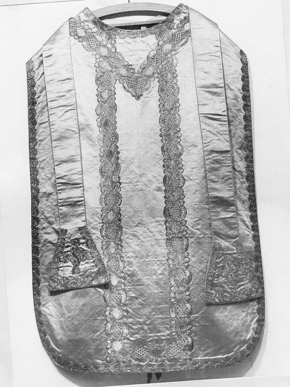 pianeta, elemento d'insieme - manifattura genovese (sec. XIX)