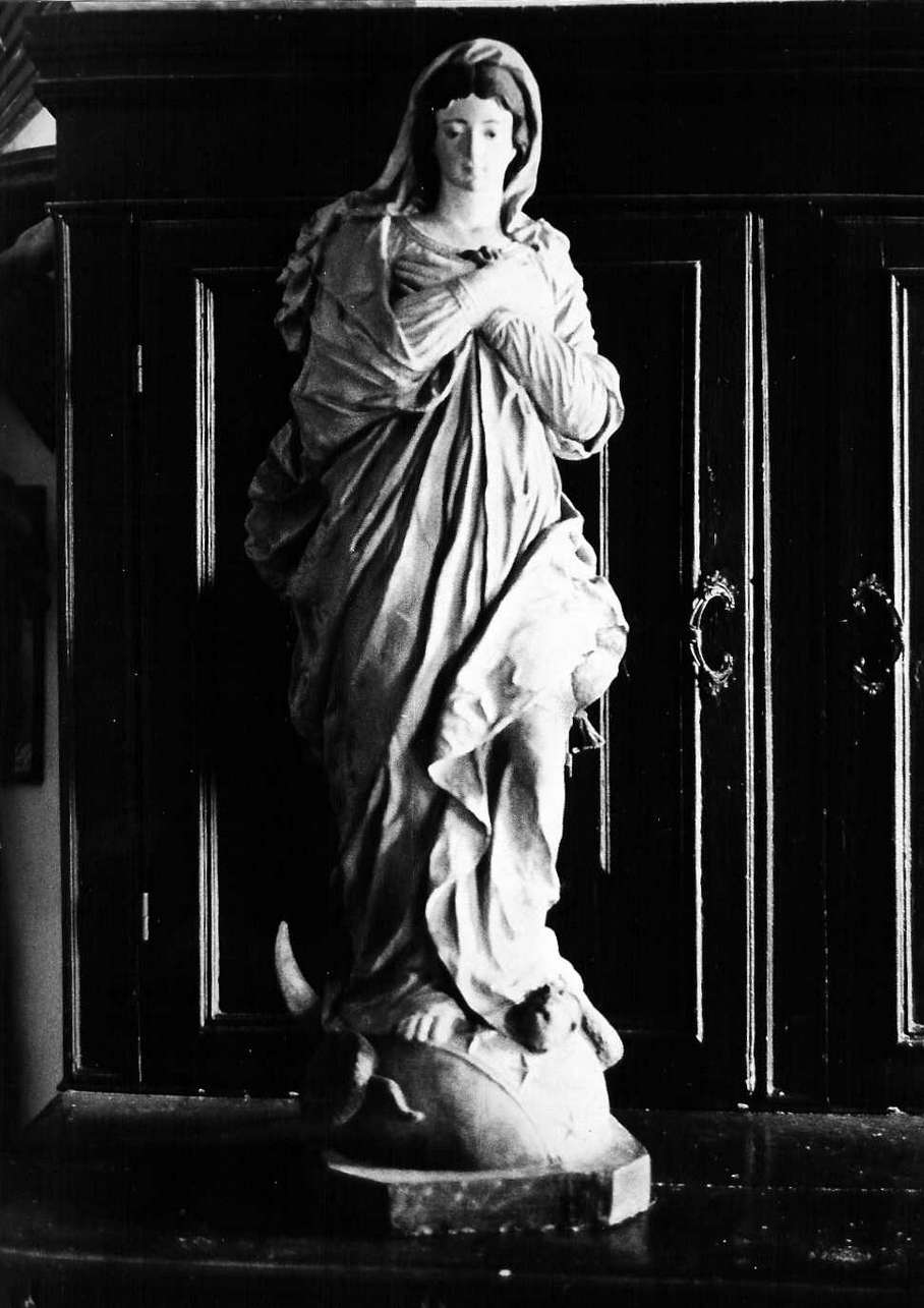 Madonna Immacolata (statua, opera isolata) - bottega italiana (secc. XIX/ XX)