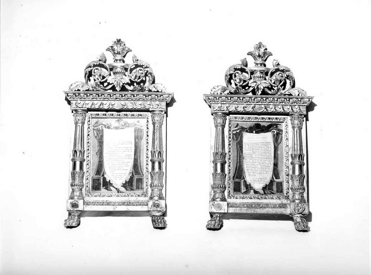 motivi decorativi a foglie d'acanto (cartagloria, coppia) - manifattura ligure (sec. XIX)