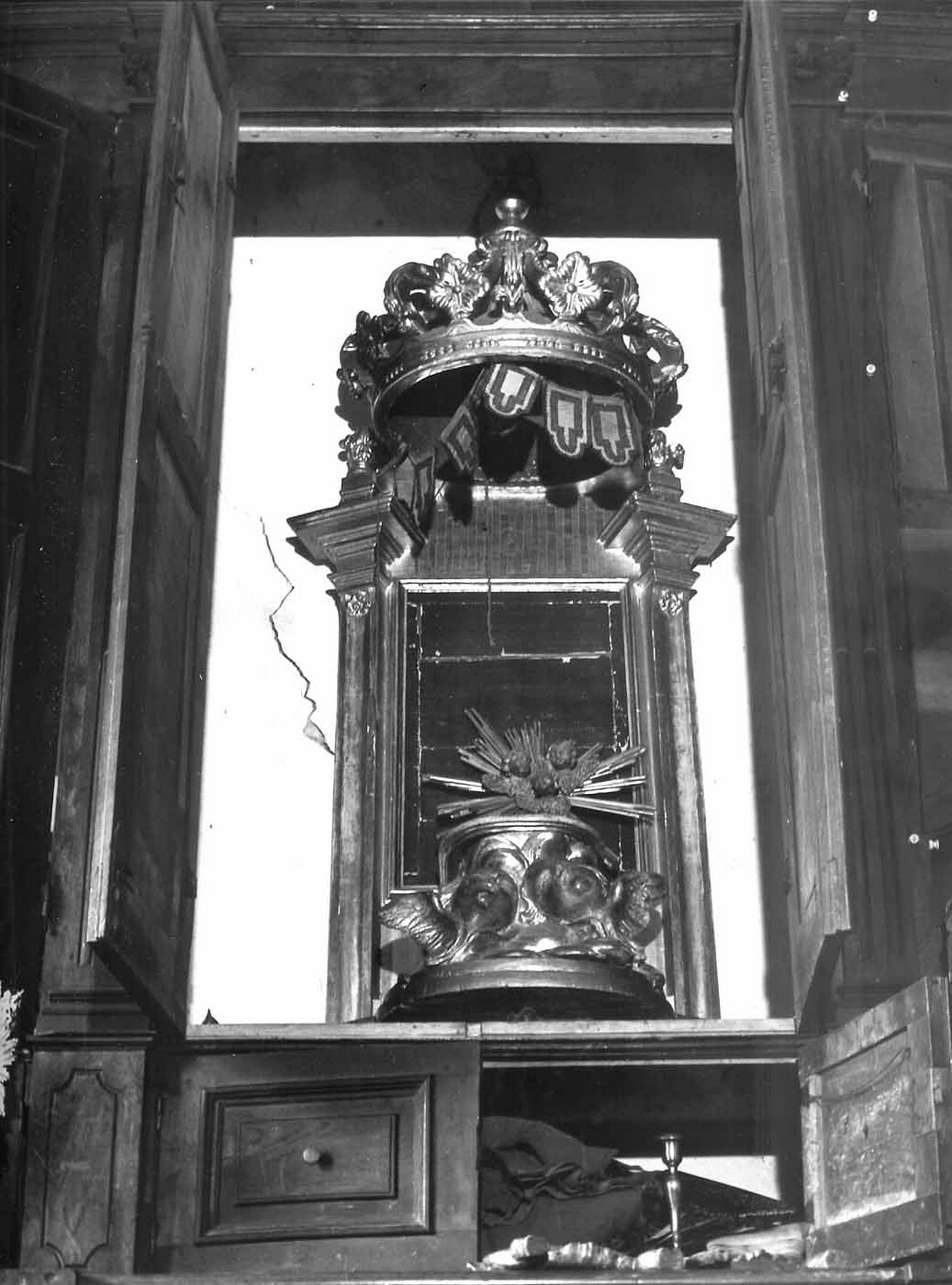 testa alata/ motivi decorativi architettonici/ corona (tronetto per esposizione eucaristica - a tempietto, opera isolata) - manifattura ligure (sec. XIX)