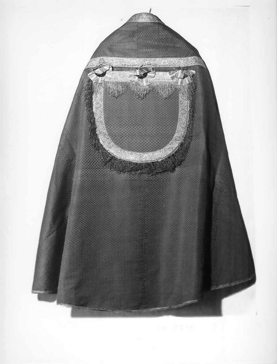 motivi decorativi geometrici (piviale, opera isolata) - manifattura ligure (sec. XIX)