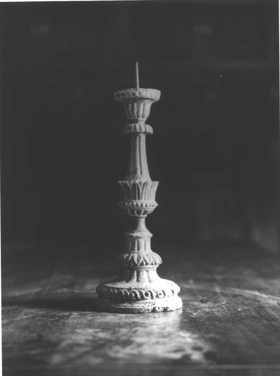 motivi decorativi vegetali stilizzati (candeliere, serie) - bottega ligure (metà sec. XIX)