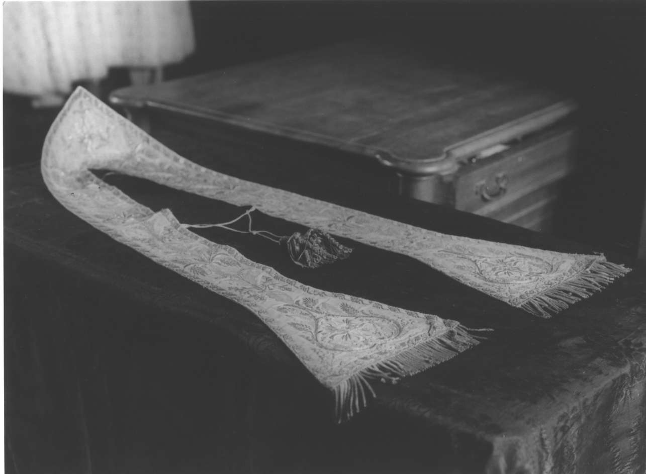 motivi decorativi vegetali/ motivi decorativi floreali (stola, opera isolata) - bottega ligure (metà sec. XIX)