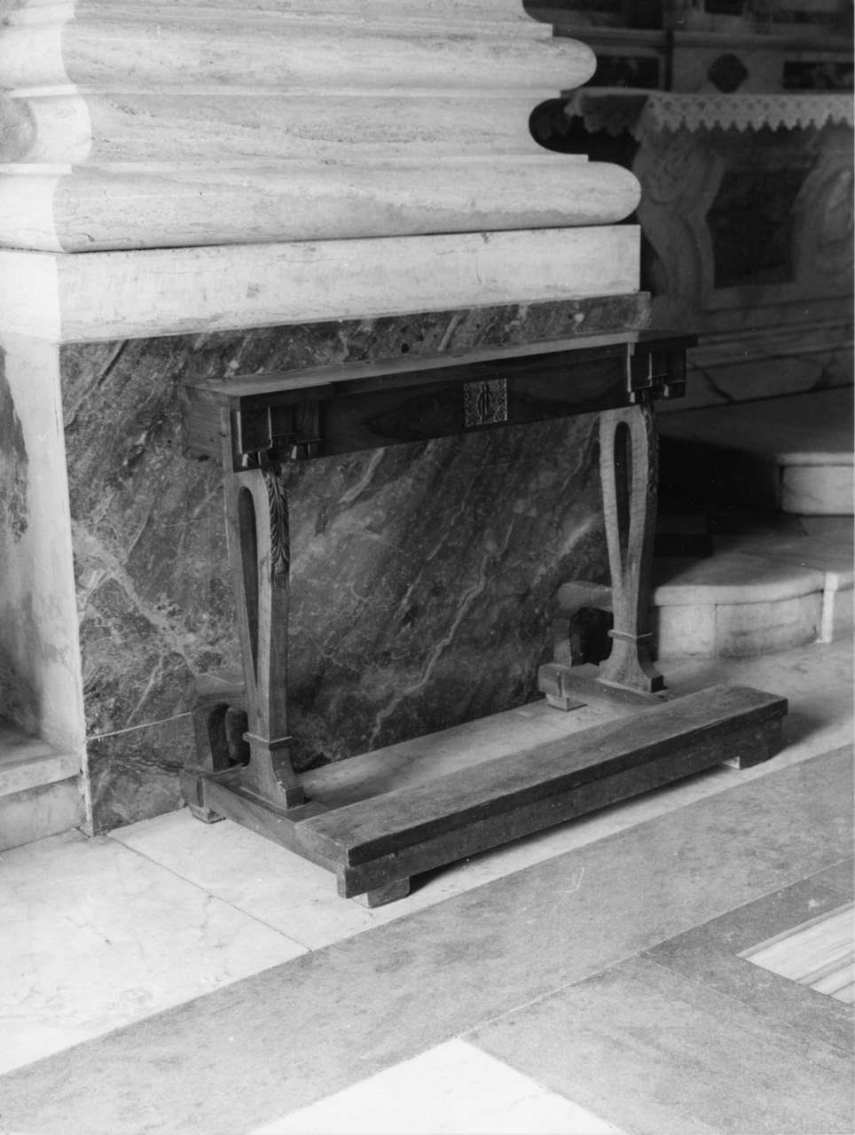 inginocchiatoio, opera isolata - bottega ligure (sec. XIX)