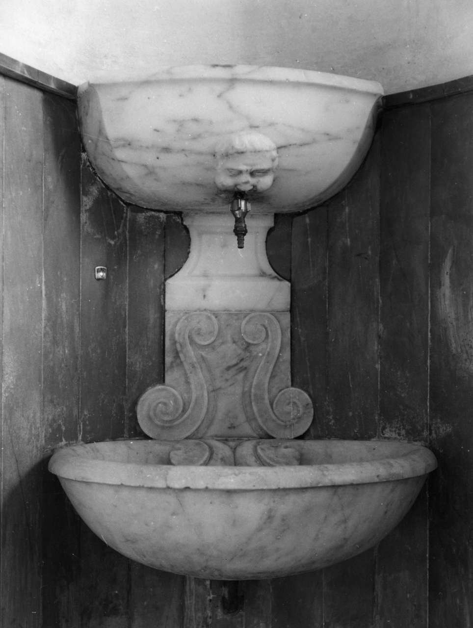 lavabo da sacrestia, opera isolata - bottega ligure (sec. XIX)