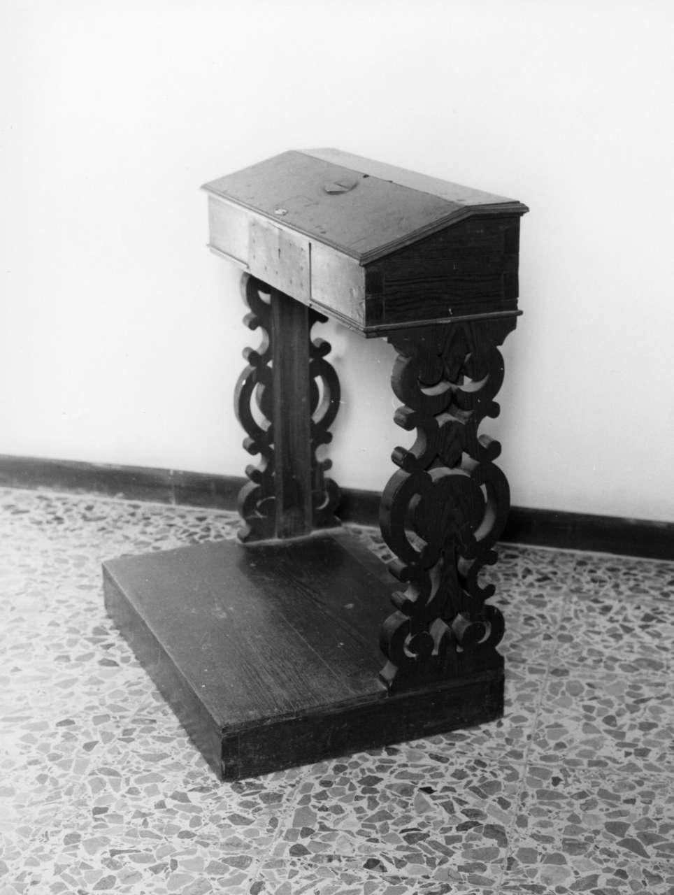inginocchiatoio, opera isolata - bottega ligure (sec. XIX)