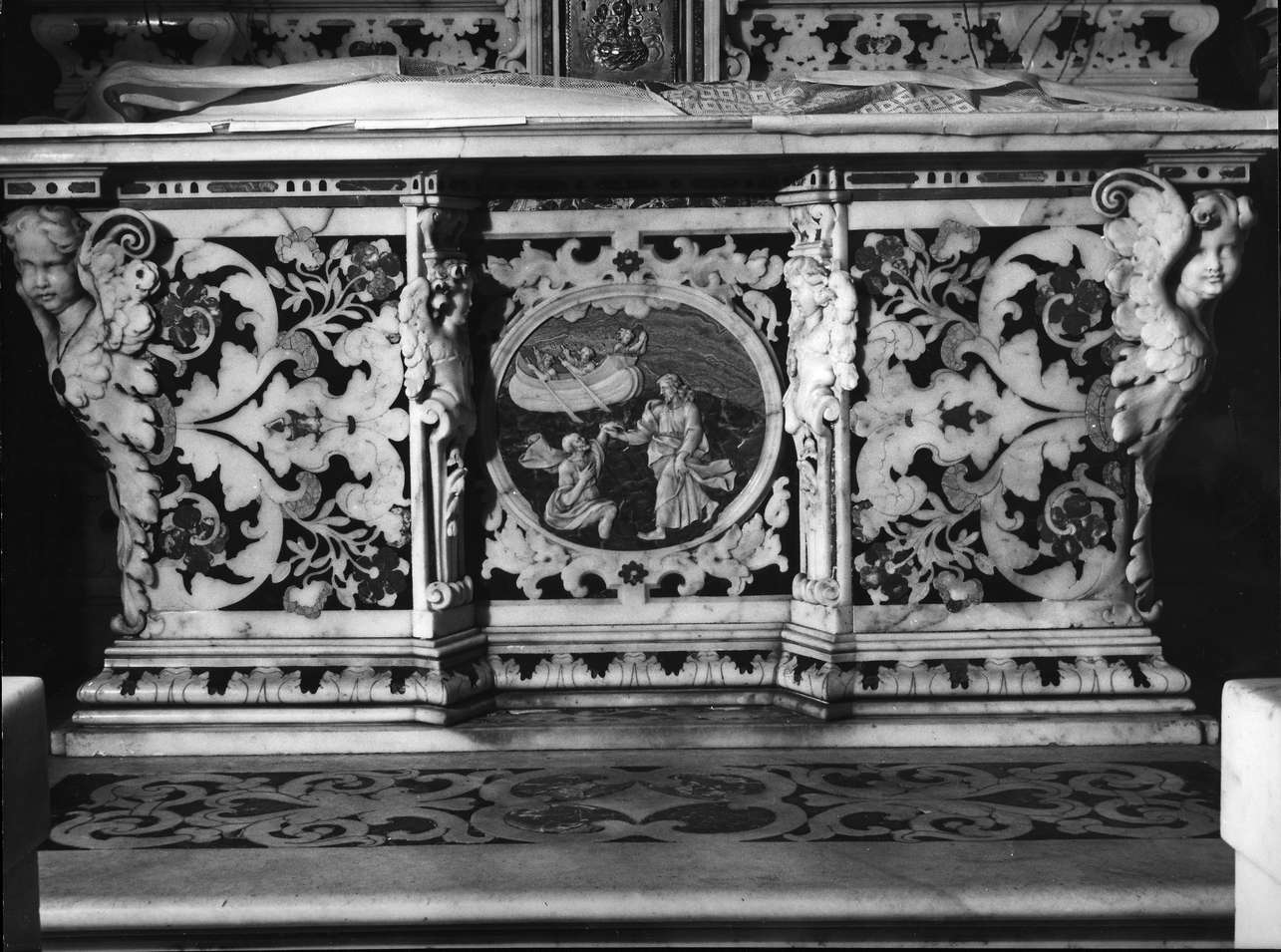 Cristo cammina sulle acque del lago di Tiberiade (paliotto, elemento d'insieme) - bottega ligure (ultimo quarto sec. XVII)