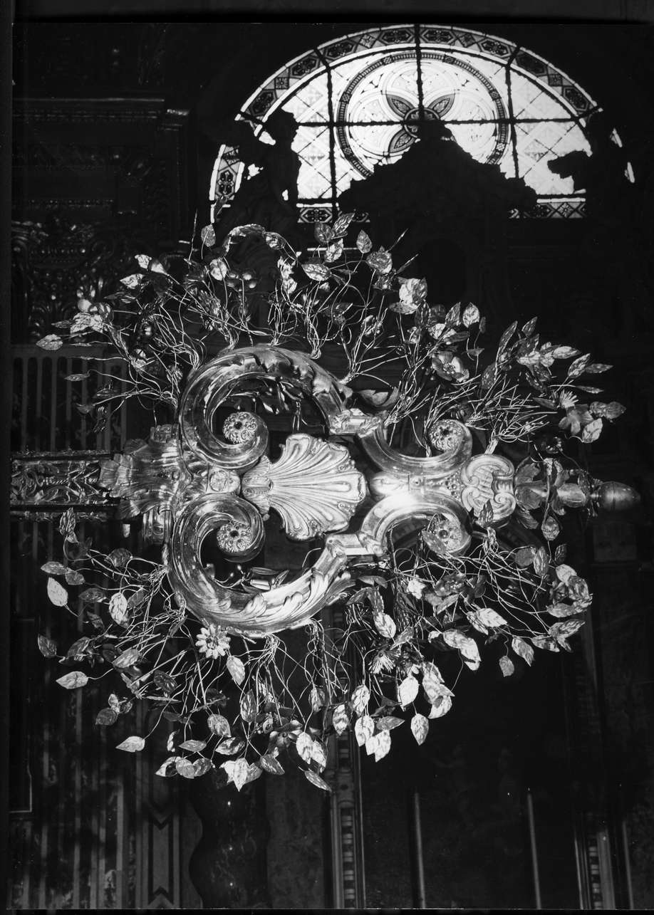 fiori (terminale - di croce, coppia) - bottega ligure (seconda metà sec. XVII)