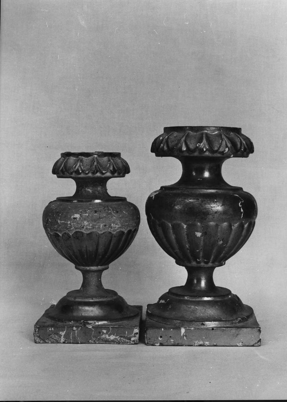 vaso d'altare per composizione floreale, serie - bottega ligure (sec. XIX)