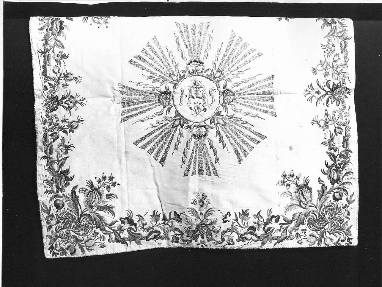 velo di calice, opera isolata - manifattura ligure (?) (sec. XVIII)