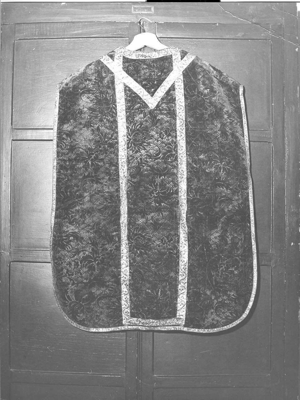 paramento liturgico - in terzo, insieme - manifattura genovese (sec. XVIII)