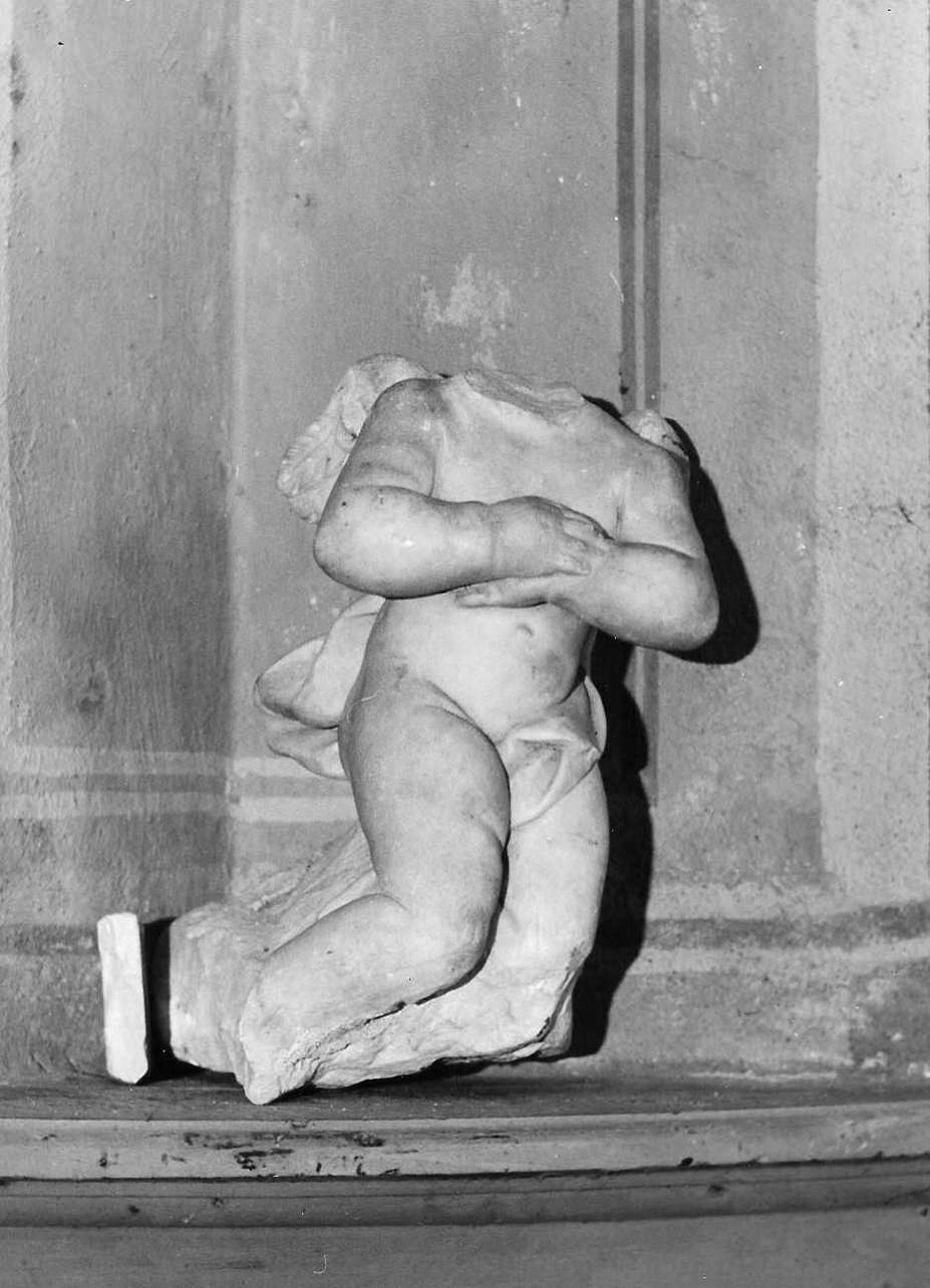 putto alato (statuetta, pendant) - bottega italiana (sec. XVIII)