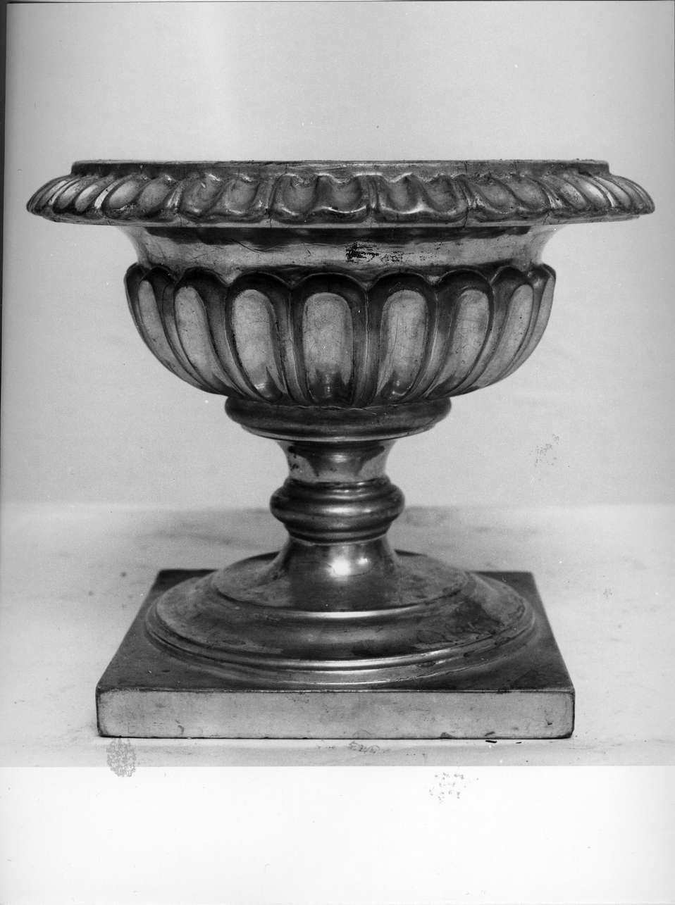 vaso d'altare, serie - bottega ligure (prima metà sec. XIX)