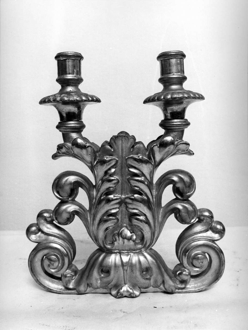 motivi decorativi a volute/ motivi decorativi vegetali (doppiere, opera isolata) - bottega ligure (seconda metà sec. XIX)