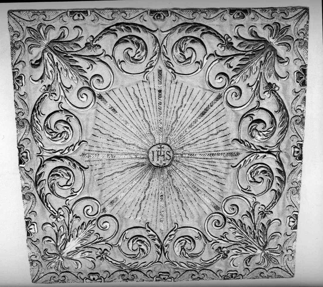 motivi decorativi a girali/ motivi decorativi floreali (velo di calice, elemento d'insieme) - bottega ligure (seconda metà sec. XIX)