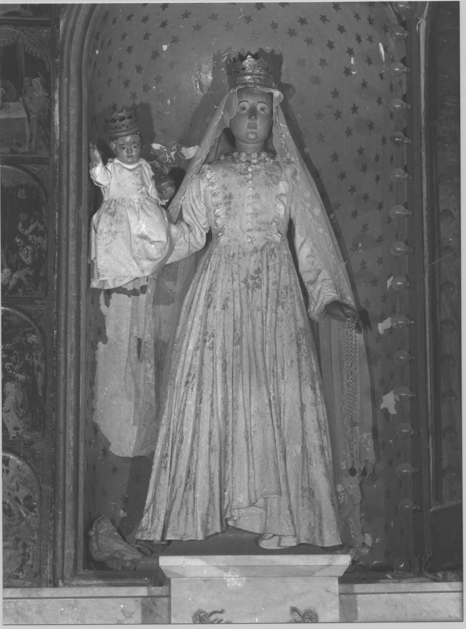 Madonna con Bambino (statua, opera isolata) - bottega ligure (sec. XV)