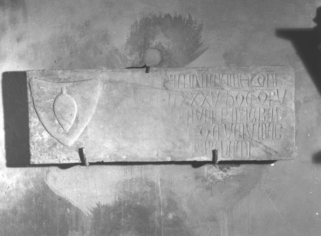 lapide, opera isolata - bottega italiana (sec. XIV)