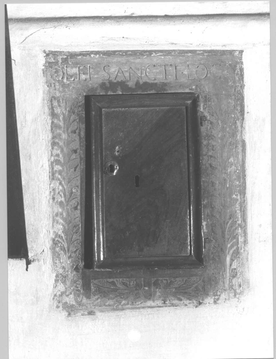 armadietto per oli santi, opera isolata - bottega italiana (sec. XVIII)