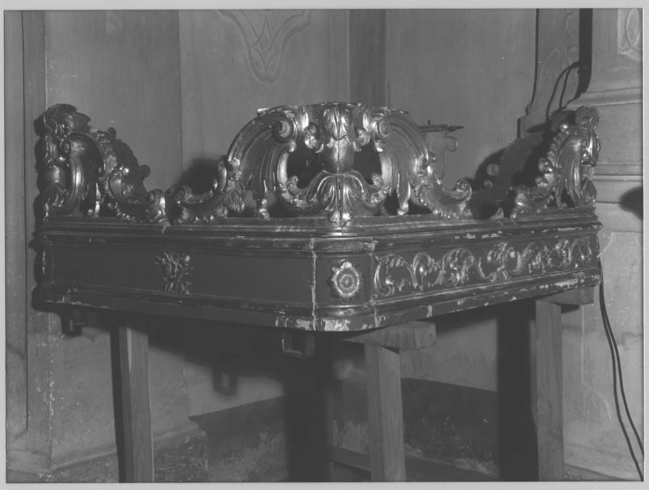 motivi decorativi vegetali/ motivi decorativi floreali (macchina processionale, opera isolata) - bottega ligure (sec. XIX)