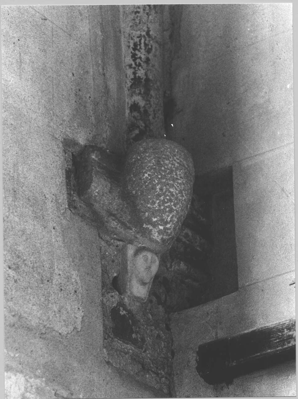 testa d'uomo (mensola, opera isolata) - bottega italiana (secc. VIII/ X)