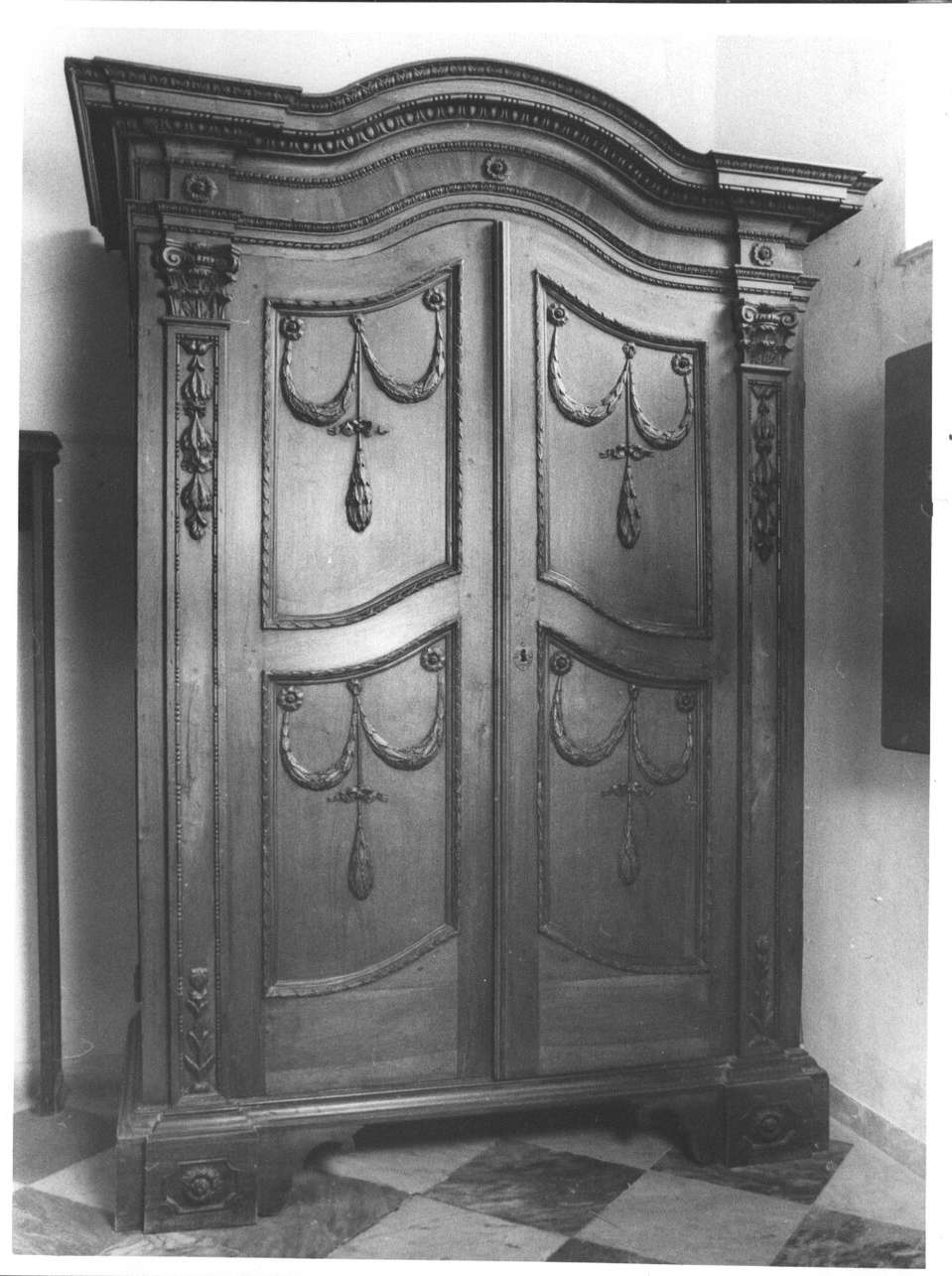 armadio, opera isolata - bottega italiana (inizio sec. XIX)