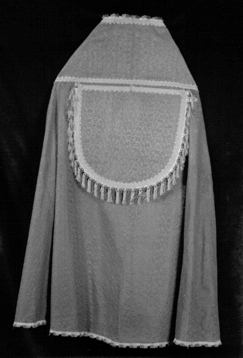 piviale, opera isolata - manifattura italiana (secondo quarto sec. XVII)