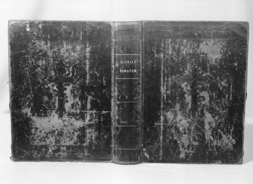 FEDE/ TEMPERANZA (coperta di libro liturgico) - ambito italiano (metà sec. XVIII)