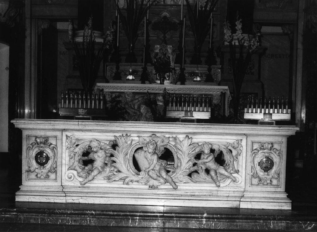 putti (balaustrata di altare, opera isolata) di Paleni Cesare (secondo quarto sec. XX)