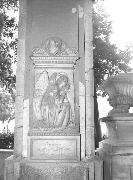 angelo orante (monumento funebre - a edicola, opera isolata) di Allegretti Antonio (sec. XIX)