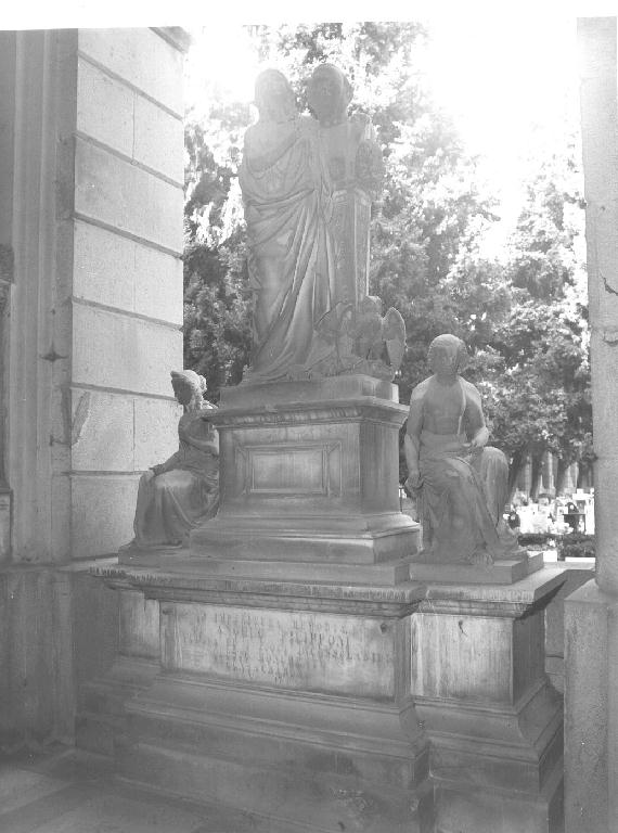 figura allegorica femminile (monumento funebre, opera isolata) di Dotto Enrico (sec. XIX)