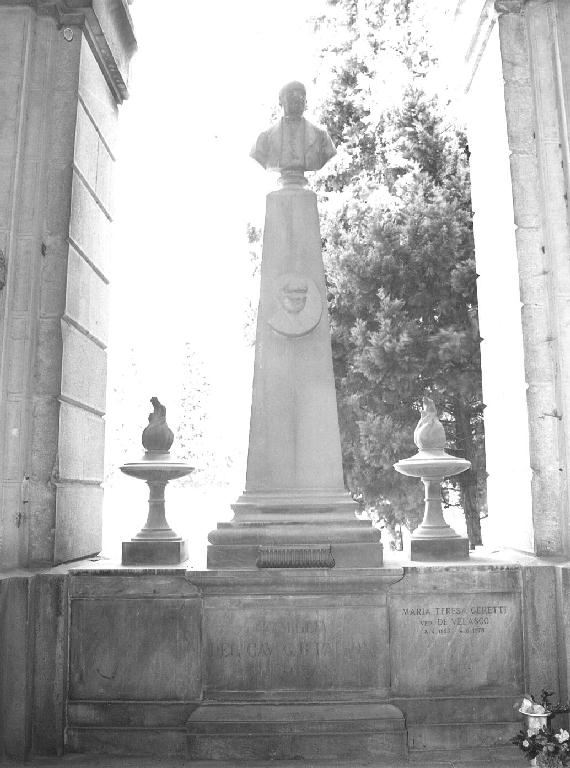 monumento funebre - a obelisco, opera isolata di Rota Antonio (sec. XIX)
