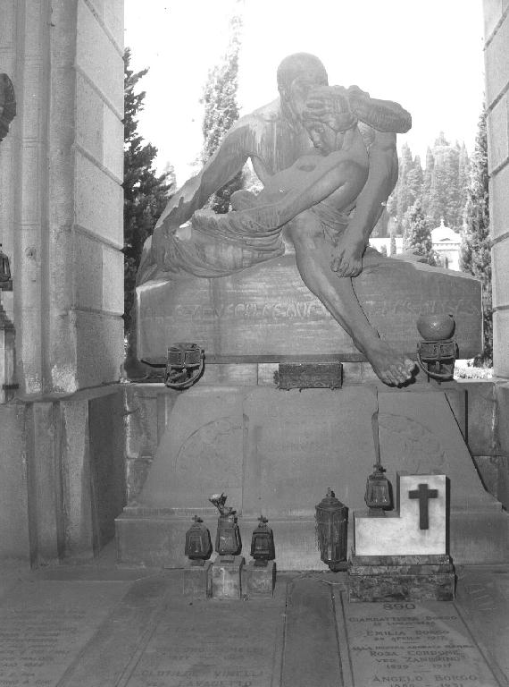 ULTIMO BACIO ALLA GIOVANE DEFUNTA (monumento funebre, opera isolata) di Orengo Luigi (sec. XX)