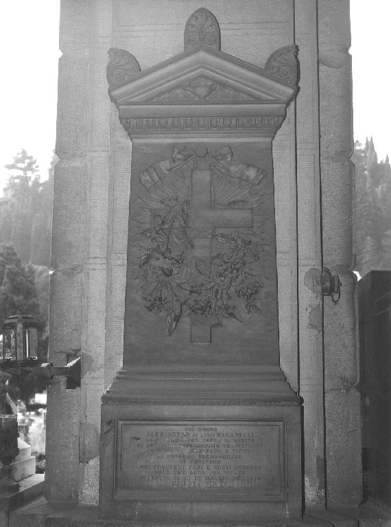 croce (monumento funebre - a edicola, opera isolata) di Gallino Domenico (sec. XIX)