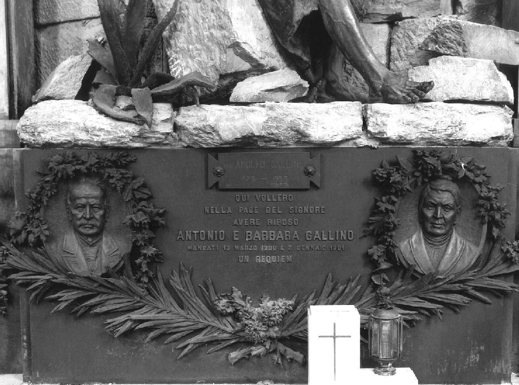 monumento funebre, opera isolata di Benetti Giuseppe (sec. XX)