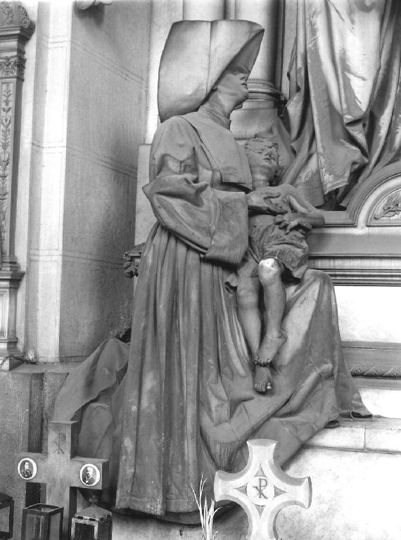 suora carmelitana (monumento funebre, opera isolata) di Navone Giuseppe (sec. XX)