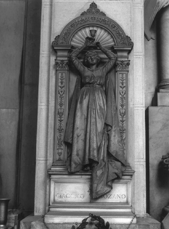 figura femminile di offerente (monumento funebre, opera isolata) di Villa Giovanni Battista (sec. XIX)