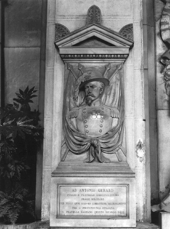 RITRATTO DI MILITARE O COMBATTENTE (monumento funebre - a edicola, opera isolata) di Fabiani Federico (ultimo quarto sec. XIX)