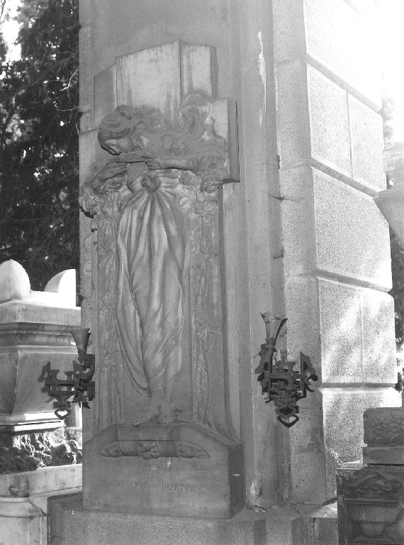 figura femminile (monumento funebre, opera isolata) di Bringiotti Federico (primo quarto sec. XX)