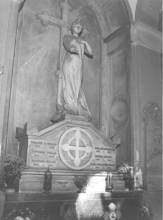 figura allegorica femminile (monumento funebre, opera isolata) di Cipollini Giovanni (sec. XX)