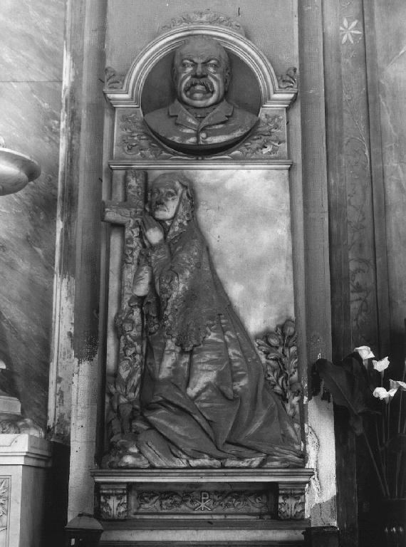 figura femminile dolente (monumento funebre, opera isolata) di Canessa Achille (sec. XIX)