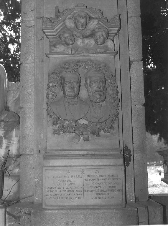 monumento funebre - a edicola, opera isolata di Canessa Achille (sec. XIX)