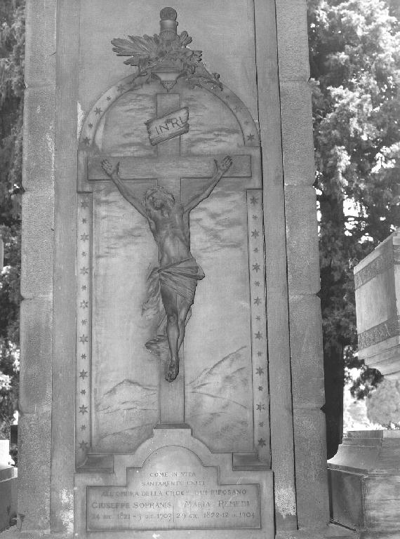 Cristo crocifisso (monumento funebre, opera isolata) di Roncallo Pietro (sec. XX)