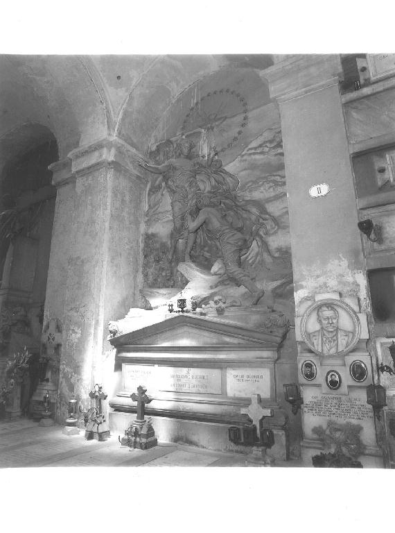 figure allegoriche femminili (monumento funebre, opera isolata) di Navone Giuseppe (sec. XX)